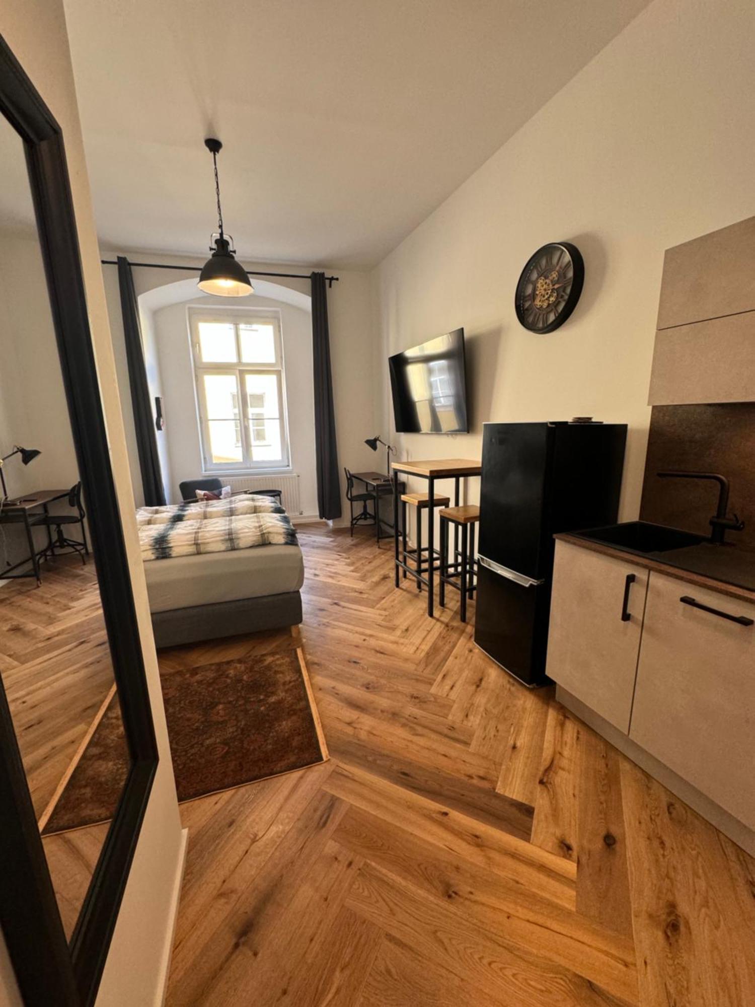 Industrial Apartment Schlossberg リンツ エクステリア 写真